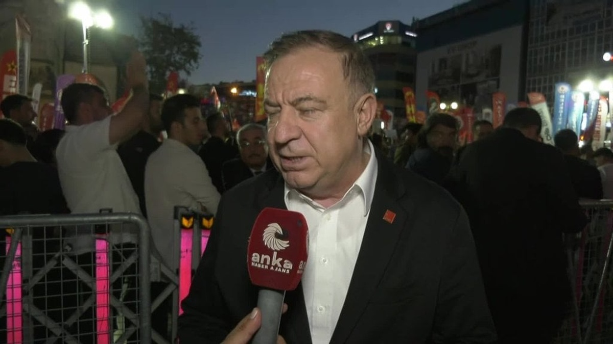 CHP'li Zeybek'ten Gaziosmanpaşa Belediye Başkanı'nın tutuklanmasına tepki: Düşman hukuku uygulanıyor