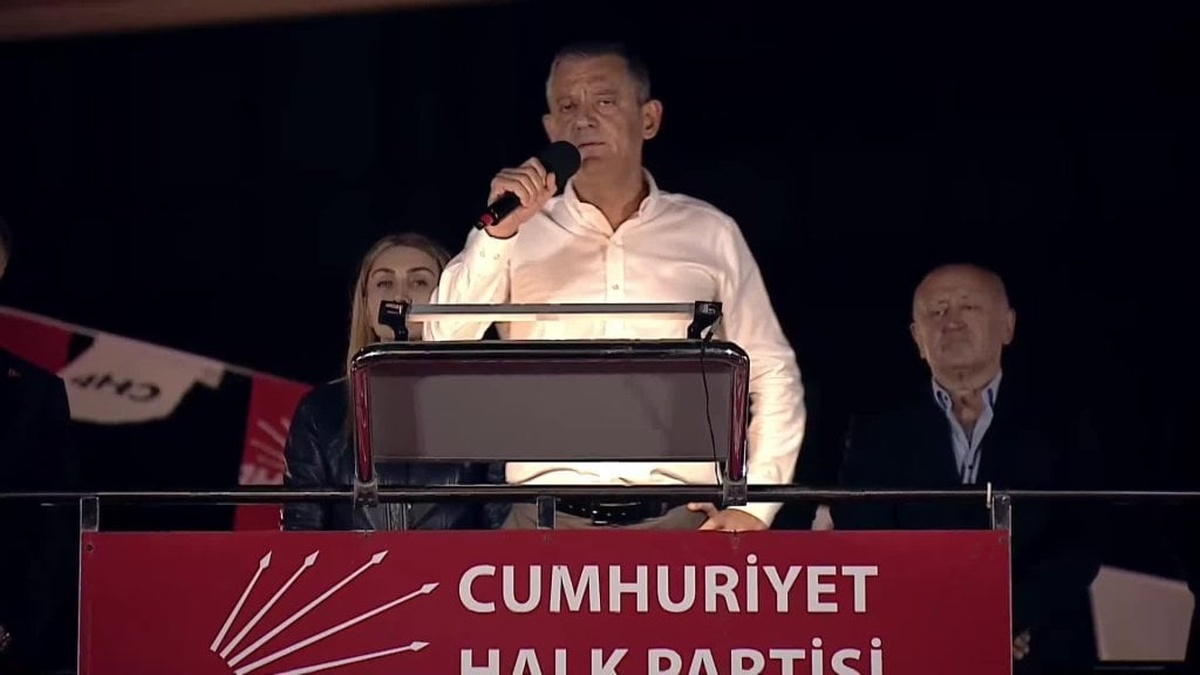 CHP lideri Özel: 180 bin sandık görevlisiyle 27 milyon imzaya ulaşacağız