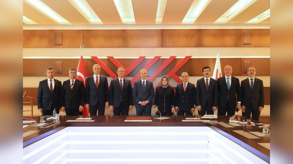 Simav Sağlık Hizmetleri MYO'da Kozmetik Teknolojileri Bölümü açıldı