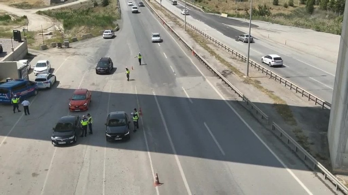 Kırıkkale'de bayram öncesi drone destekli trafik denetimleri