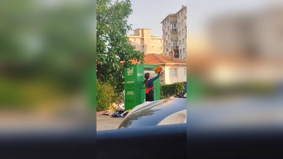Bursa'da atık giysi dolapları hırsızların hedefi oldu