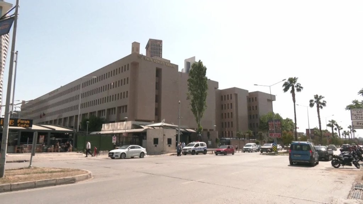 İzmir'de 'Beşoklar suç örgütü'ne 469 sayfalık iddianame: 19 kişi için ağırlaştırılmış müebbet hapis istendi