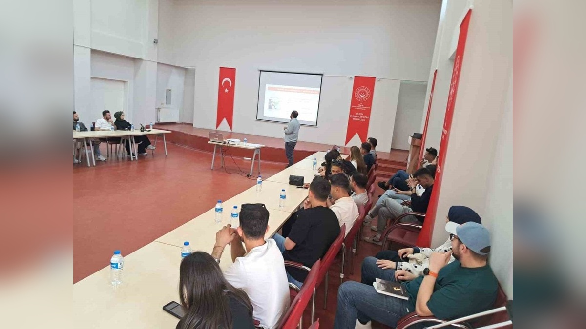 Bilecik'te evlenecek çiftlere eğitim verildi