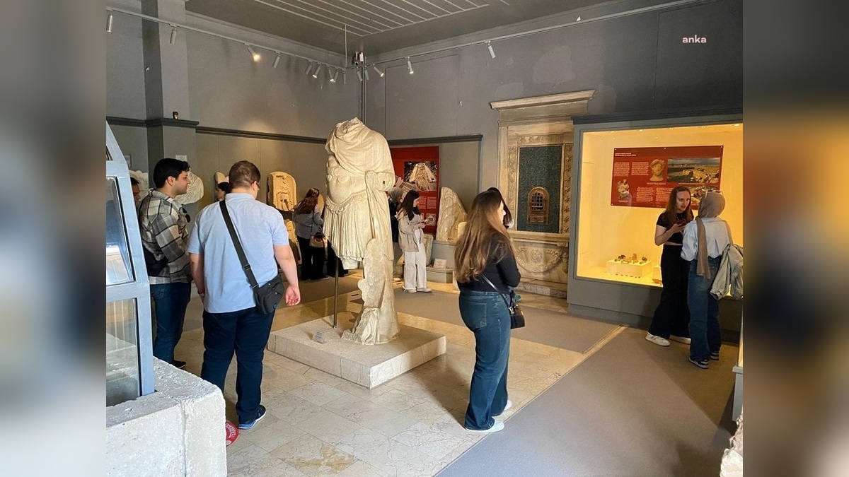 Tekirdağ Büyükşehir Belediyesi’nden 269 vatandaşa müze gezisi