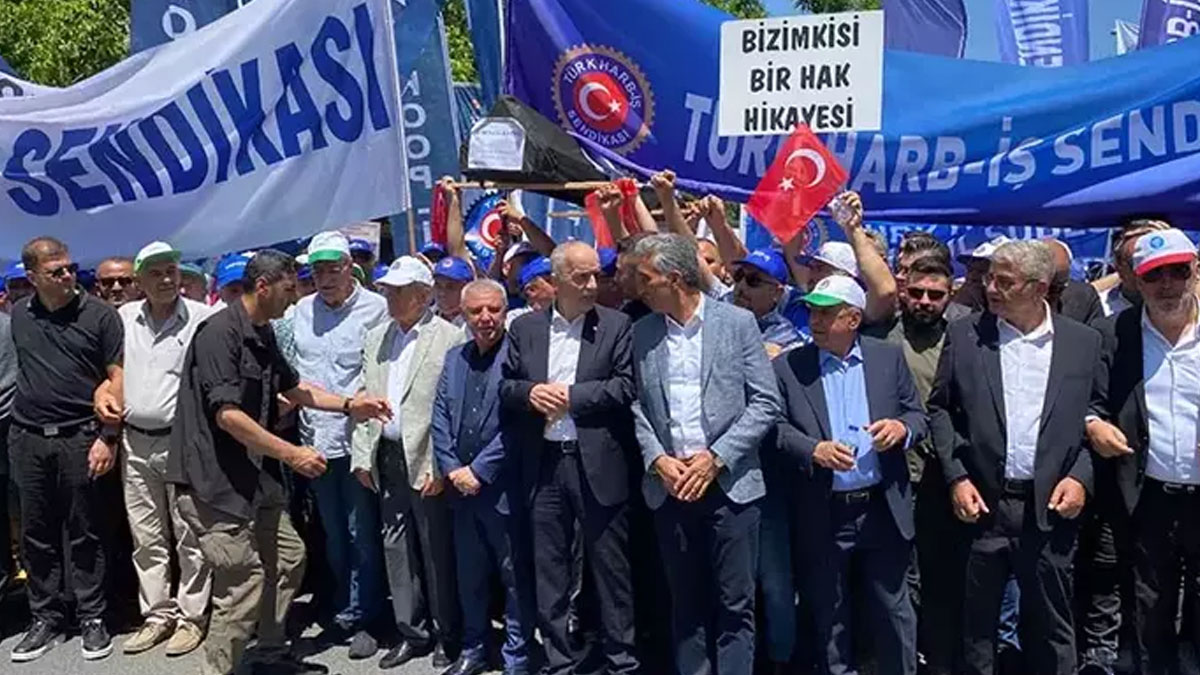 İşçilerden Hazine ve Maliye Bakanlığı önünde yürüyüş