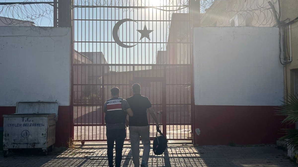 O firari jandarmanın elinden kaçamadı