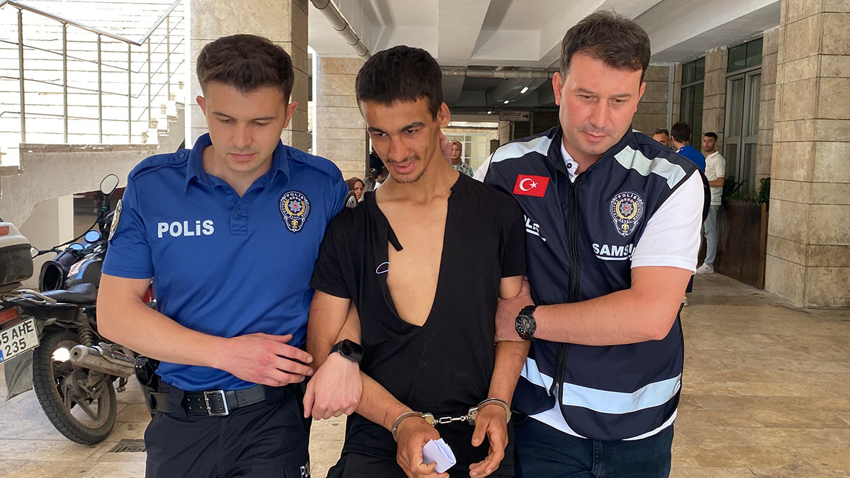 Samsun'da şaşırtan olay: Balık tutamadığı için denize attı