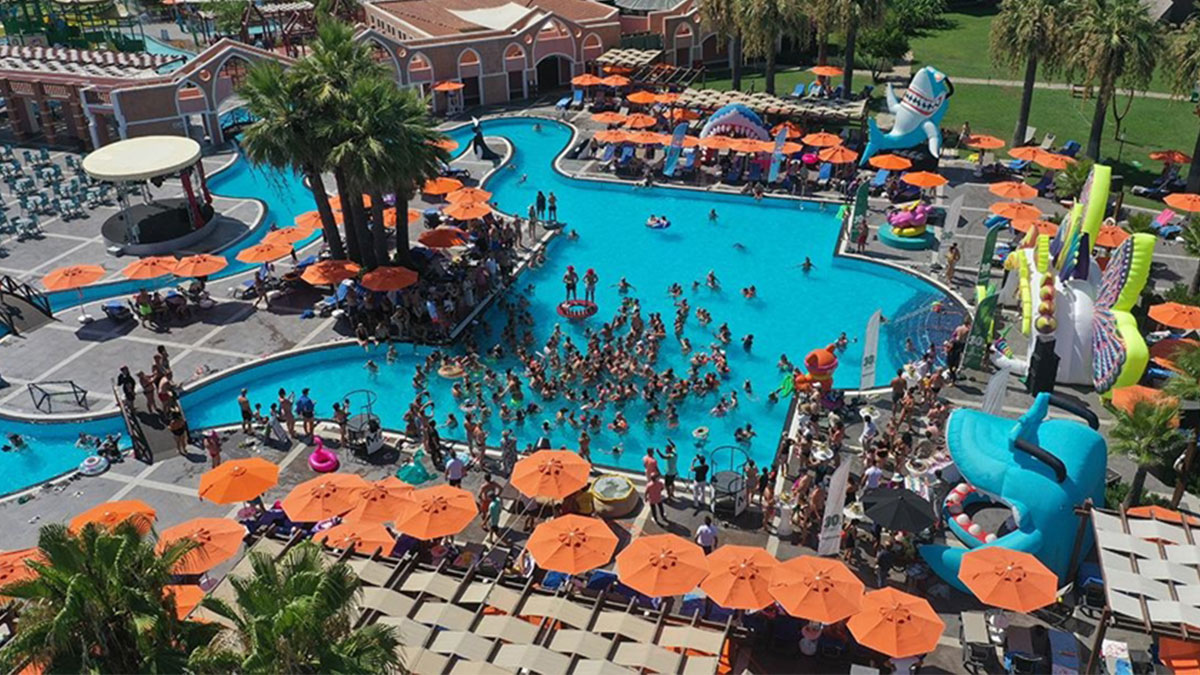 Havuz suyu hastalık saçıyor!