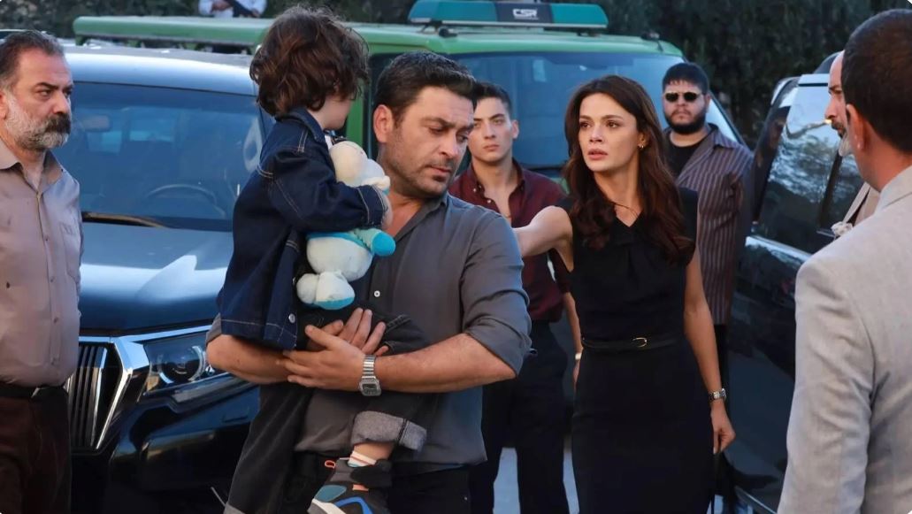 Uzak Şehir'in yıldızı hayranlarını ikiye böldü