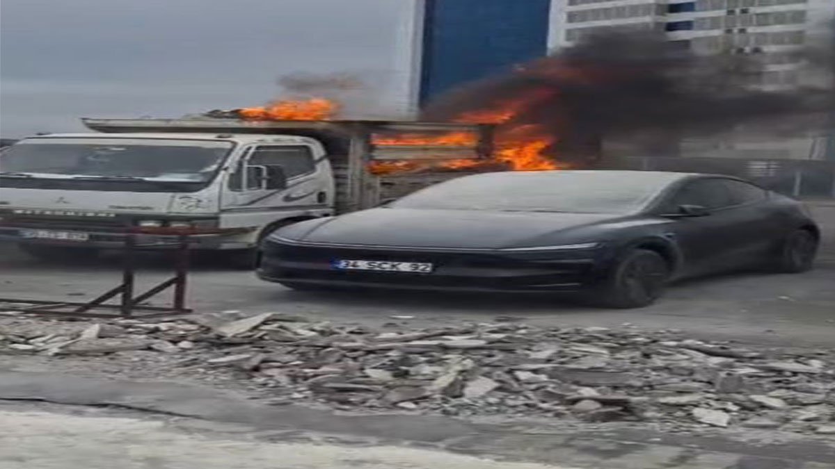 Dün aldığı aracı bugün alevlerin arasında buldu
