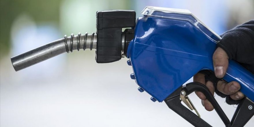 Benzine 20 kuruş zam yapıldı