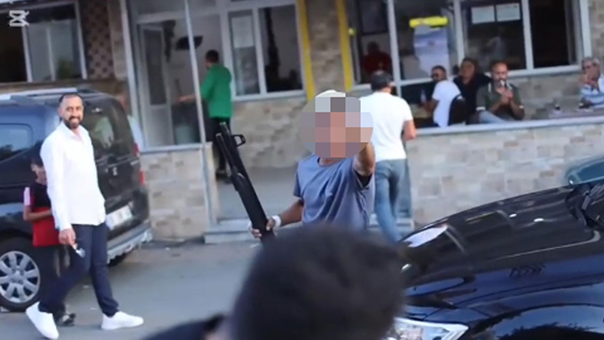 15 yaşında pompalıyla havaya ateş açan çocuk yakalandı