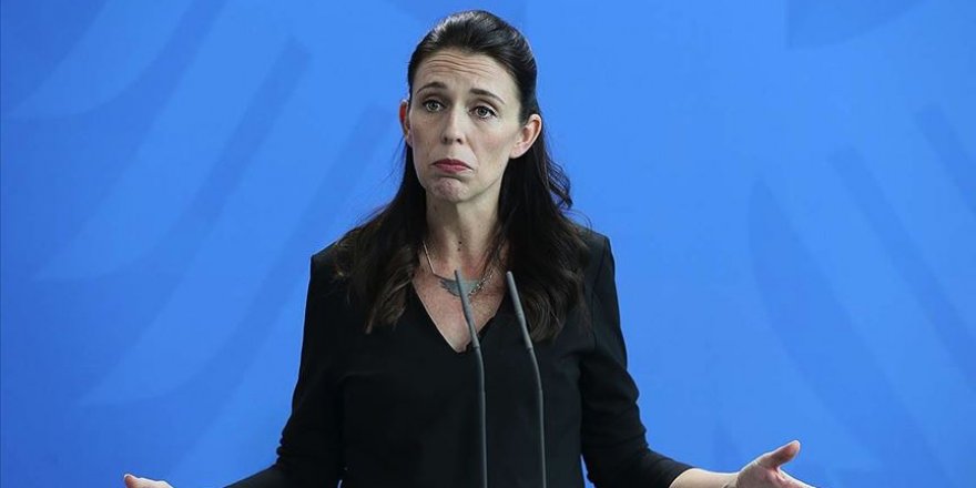 Yeni Zelanda Başbakanı Ardern Kovid-19 önlemlerine uymayanlara 'aptal' dedi