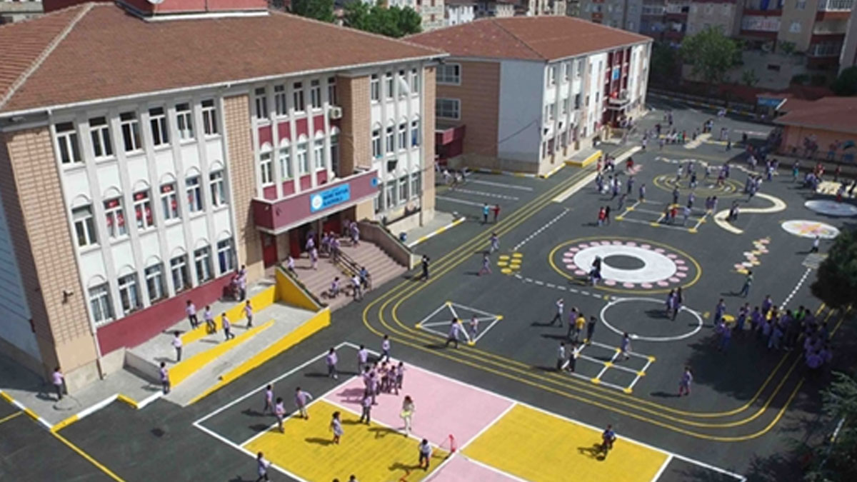 12 yıllık zorunlu eğitim kısalıyor mu?