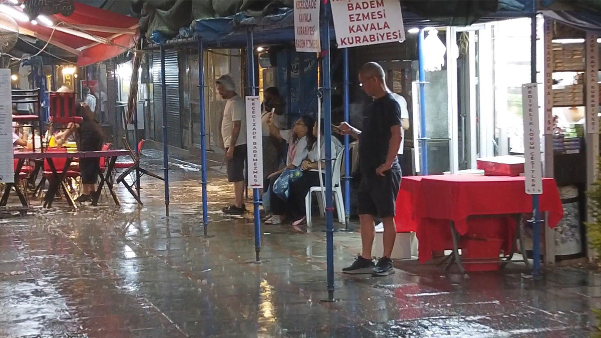 Edirne'de ani sağanak yağış