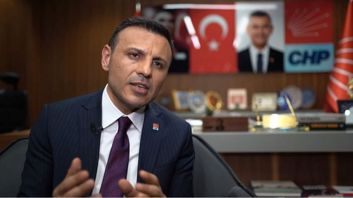 Özgür Çelik yeni adresi duyurdu!