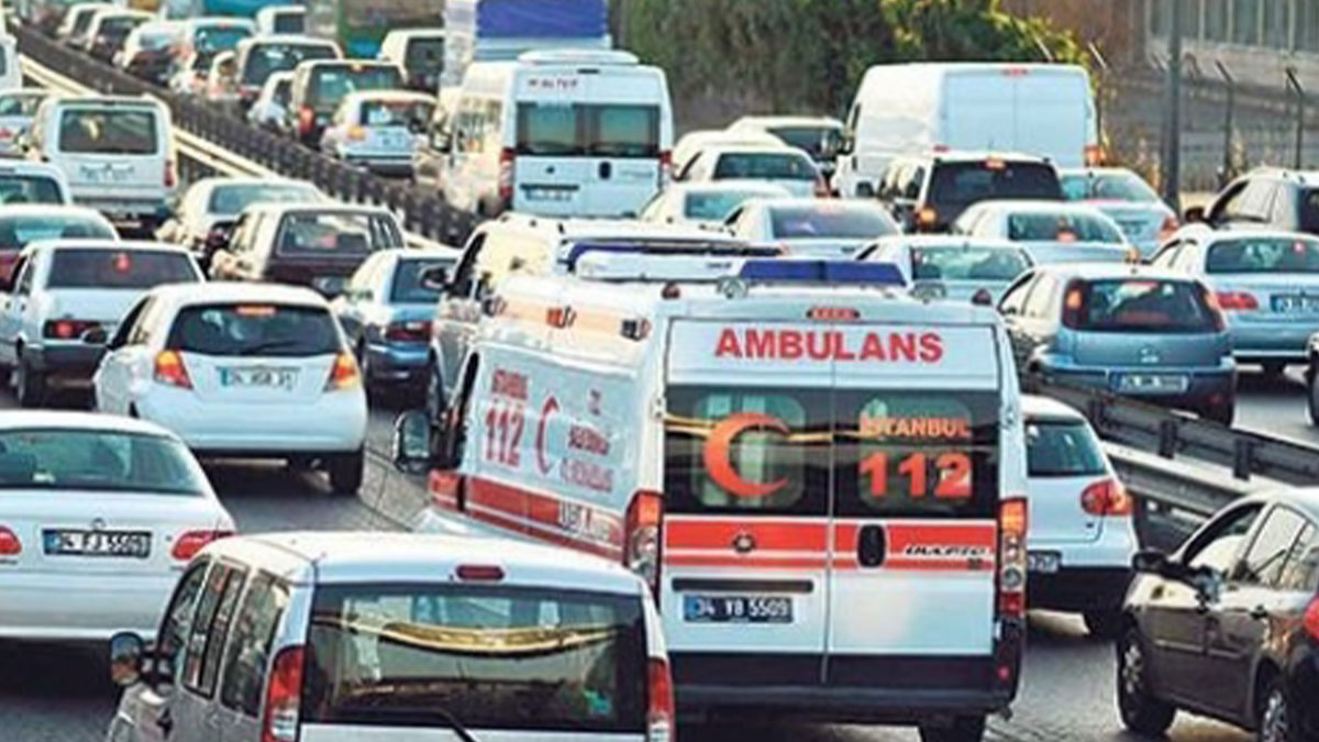 Ambulansı duymayan kalmayacak! Radyolardan anons verilecek