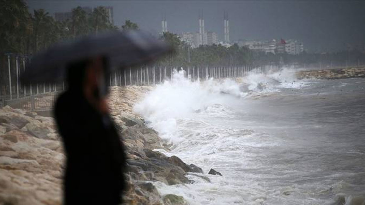 Karadeniz ve Ege Denizi için fırtına uyarısı geldi