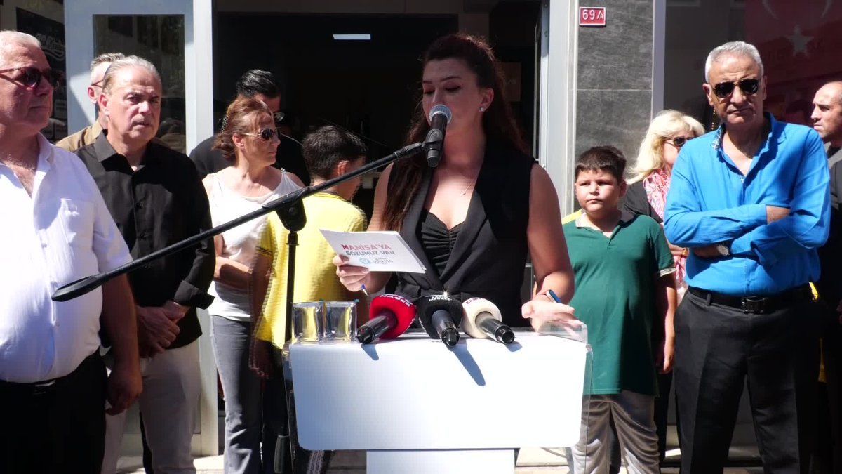 Manisa'da yeni sosyal hizmet: Kent Lokantası ve Halk Mandıra açıldı