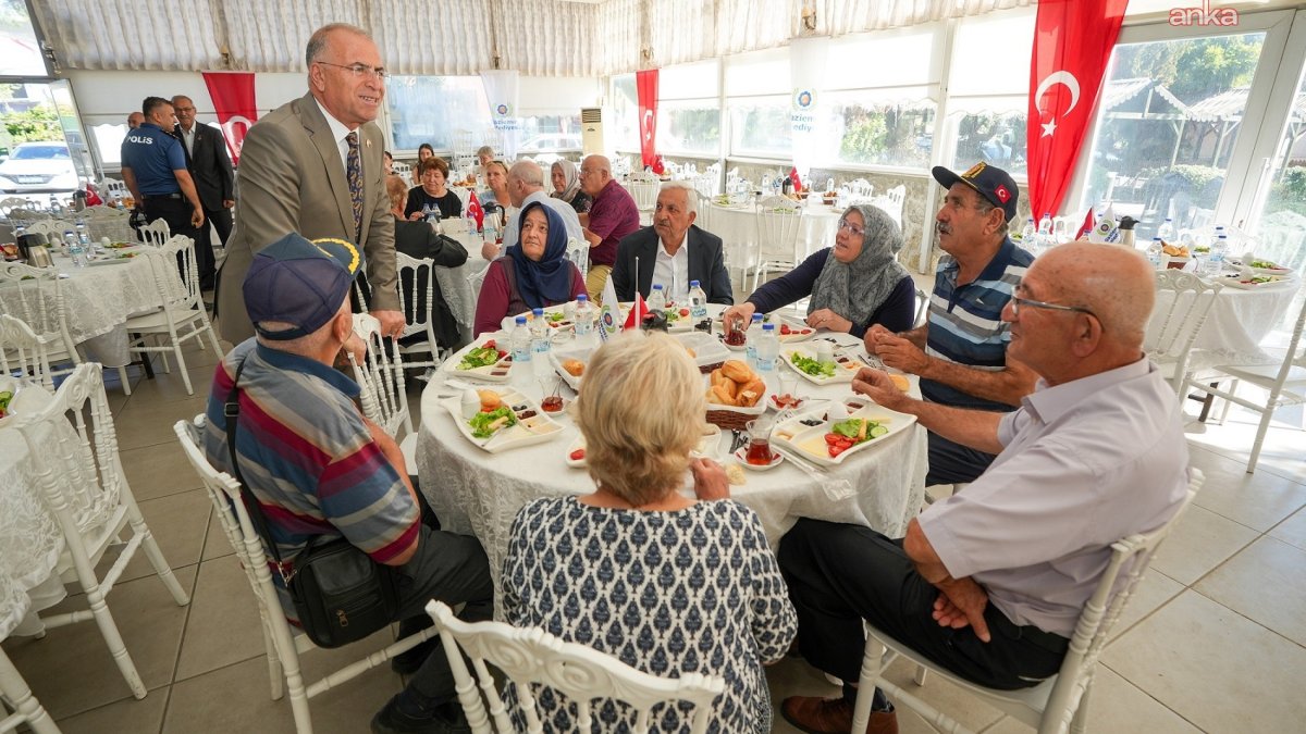 Gaziemir'de gazilere özel kahvaltı programı