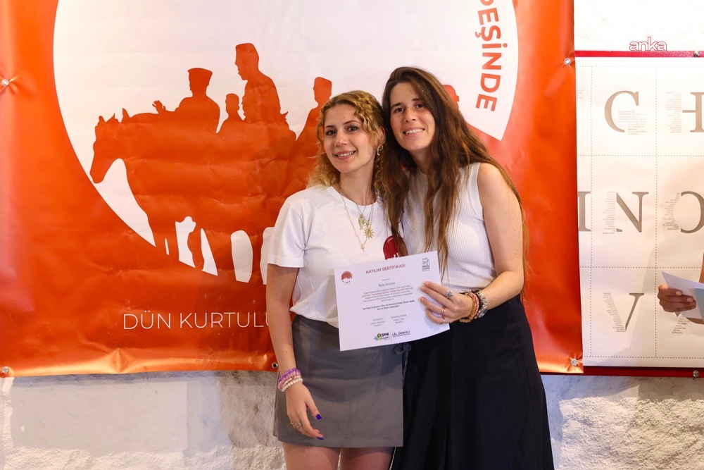 Tarihle buluşan gençler etkinlikte bir araya geldi