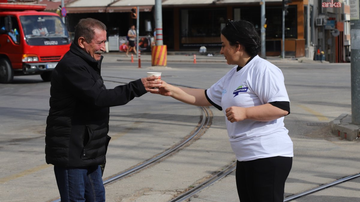 Eskişehir'de toplu taşıma kullananlara sıcak çorba sürprizi