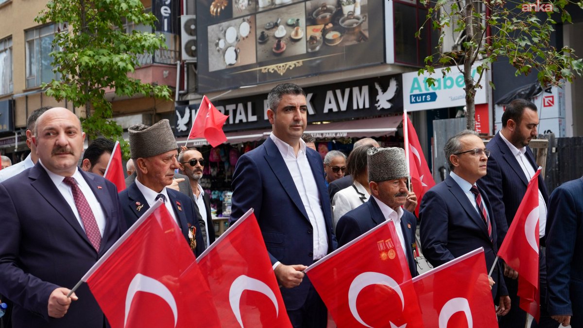 Kartal'da gaziler günü duygusal anlarla kutlandı