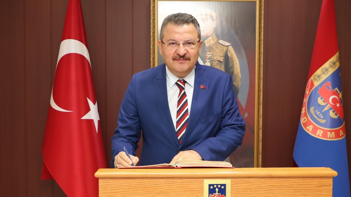 Eski emniyet müdürü Kadir Yırtar'dan dikkat çekici veda