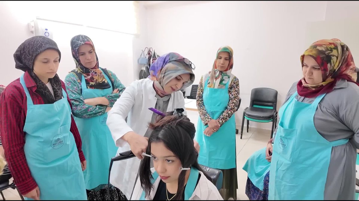 Adıyaman'da kadınlar için kuaförlük eğitimi fırsatı