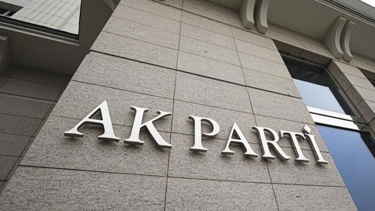 Peş peşe yaşanılan istifalar sonrası AKP'den ilk açıklama!