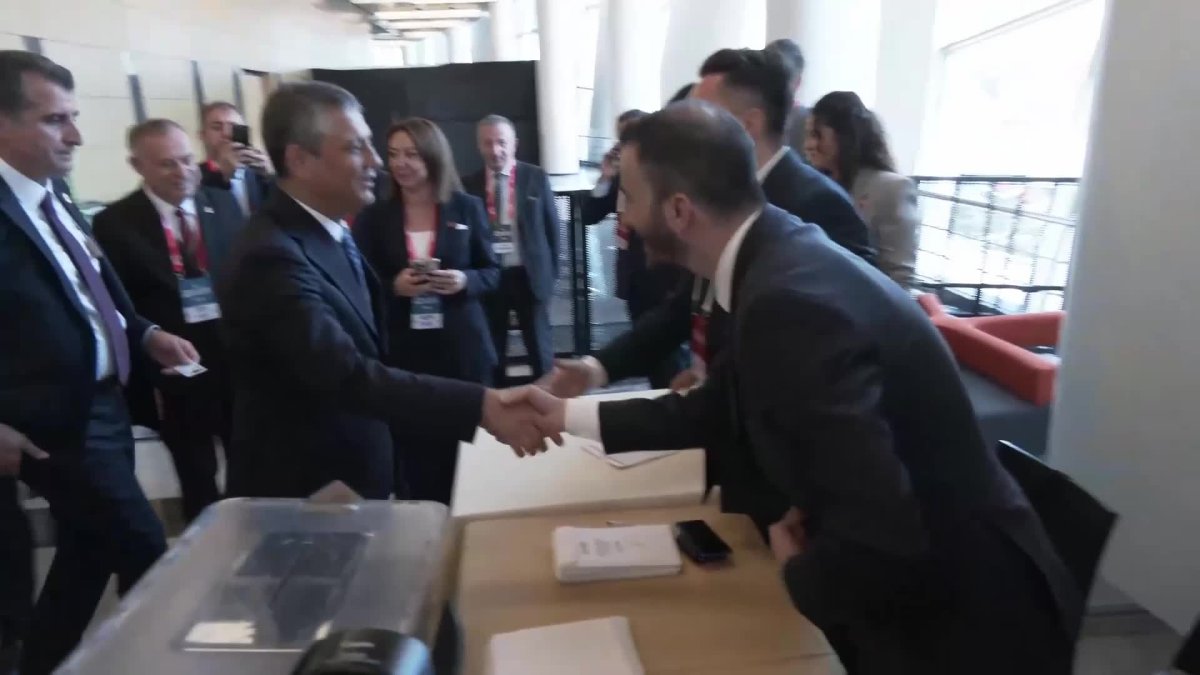 Özgür Özel: Erdoğan, darbe karşısında iradeyi yanlış anladı