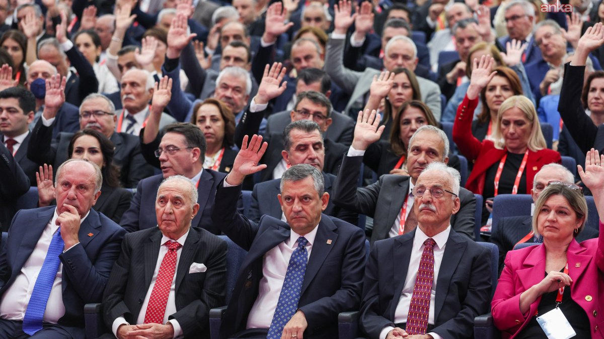 CHP'de yeni dönem: Özgür Özel yeniden lider