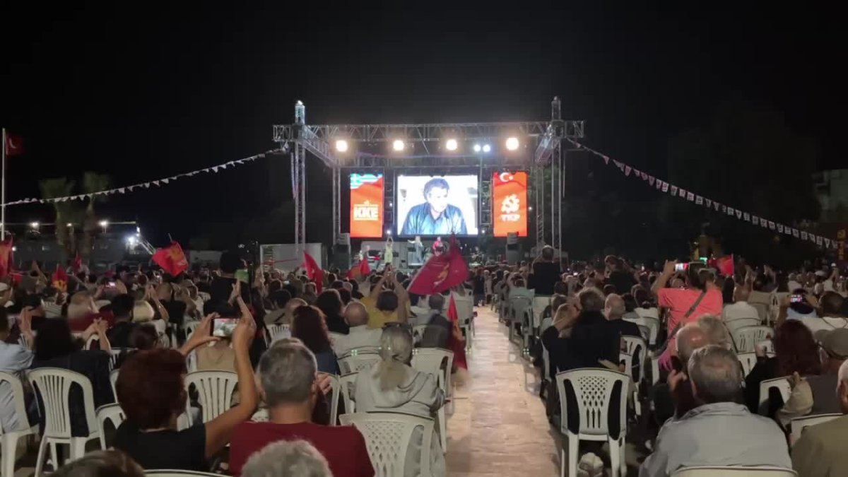 Theodorakis'in 100. doğum günü İzmir'de coşkuyla kutlandı