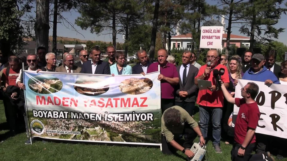 Çevreci gruptan madene karşı sert eylem!