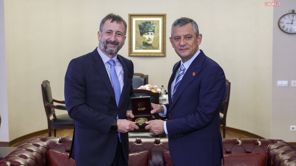 Özgür Özel, Çek Büyükelçi ile bir araya geldi