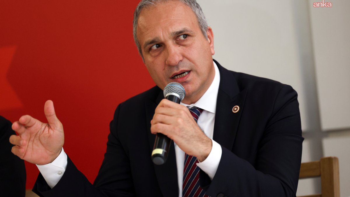 Suat özçağdaş Bakan Tekin'e sert sorular yöneltti