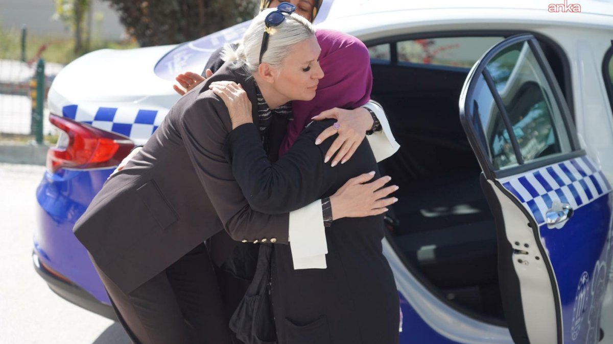 Bilecik'te 65 yaş üzerine özel ücretsiz taksi hizmeti sürüyor