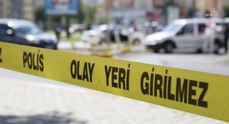 Gürpınar'da silahlı saldırı: Anne ve iki oğlu yaşamını yitirdi