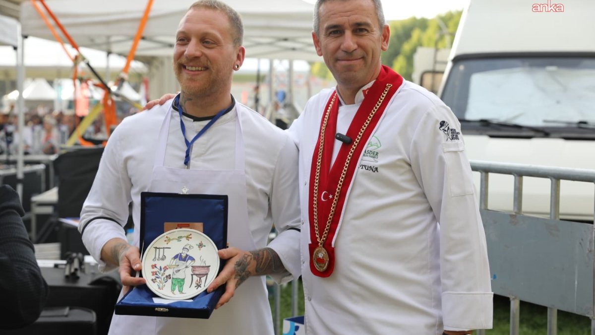 Şefler Bursa'nın lezzetlerini sahneye taşıdı