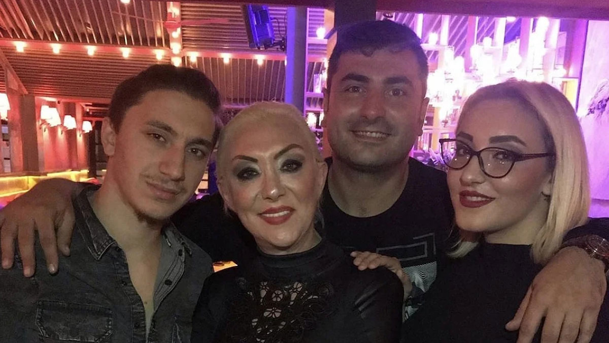 Ünlü şarkıcı Güllü'nün hayatını kaybetmesinin ardından kızı ve oğlu ifade verdi!