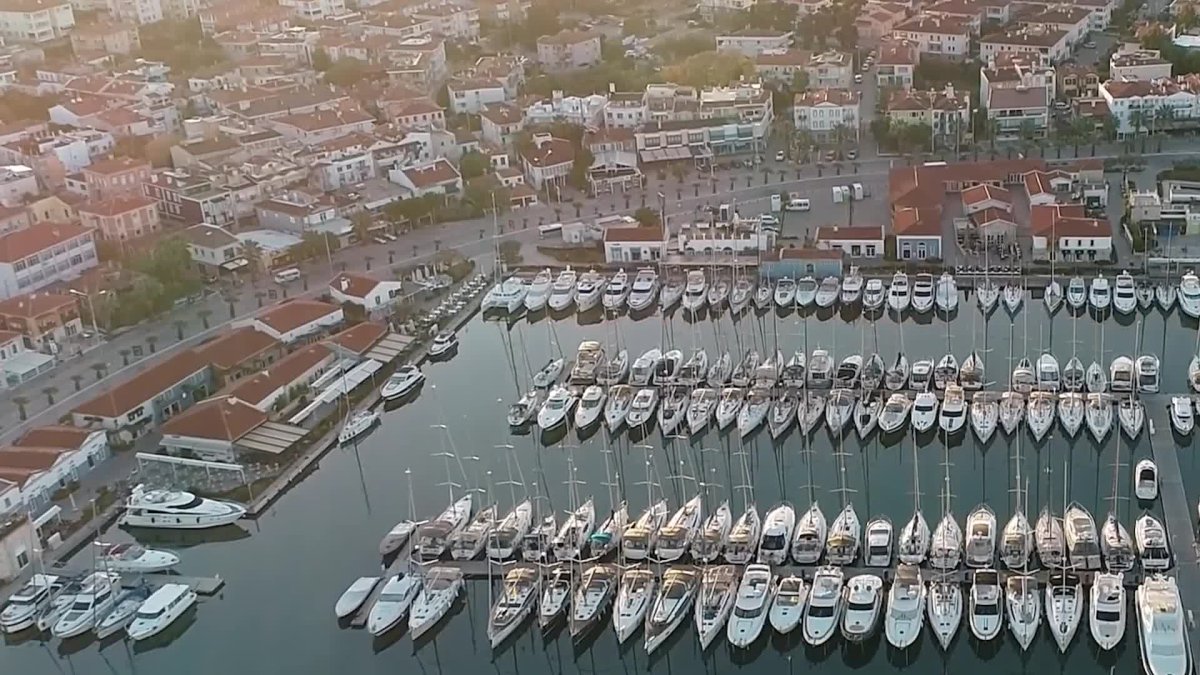 Kadın liderler Çeşme'de Cumhuriyet'in 102. yılı için bir araya geliyor