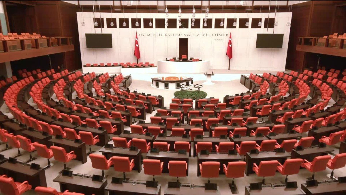 TBMM yeni yasama yılına merhaba diyor