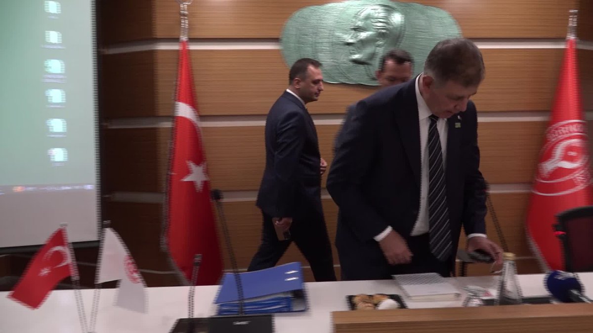 Tugay: İzmir'de kentsel dönüşüm için cesur adımlar atıyoruz