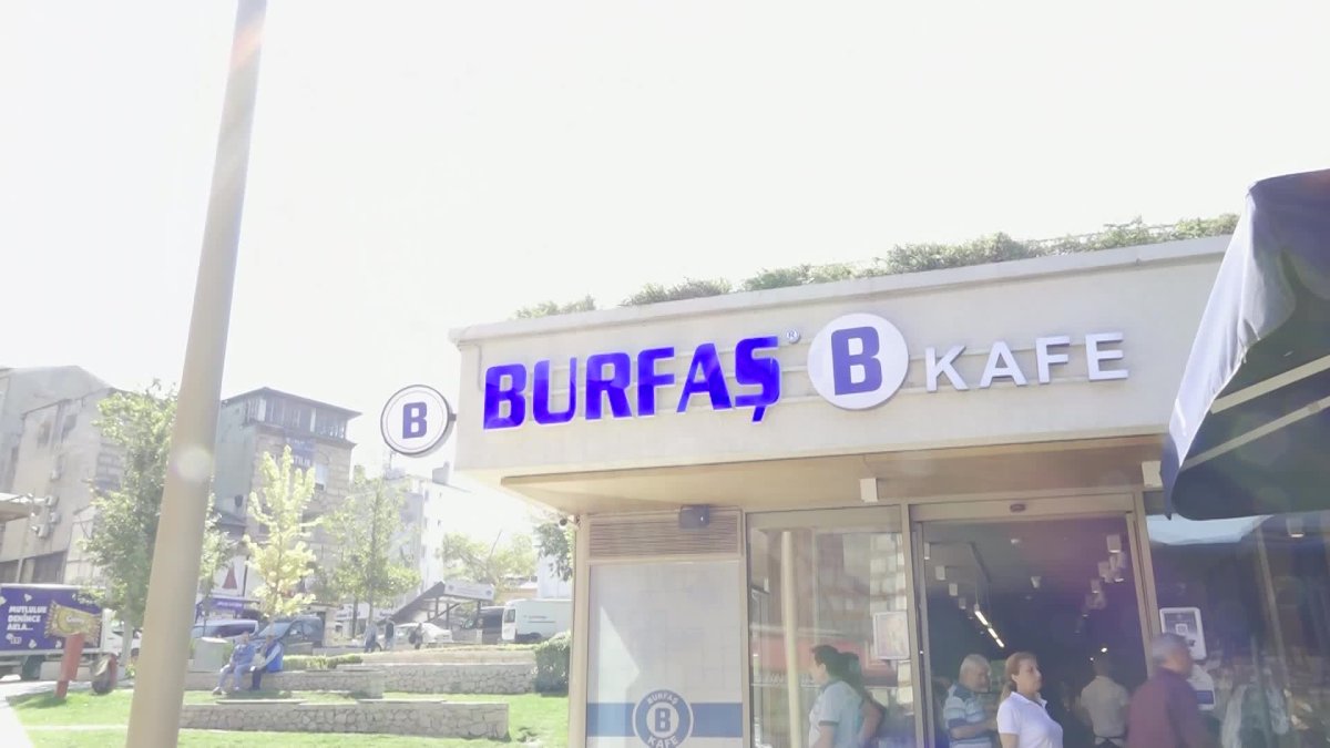 Bursa'da Dünya Kahve Günü'ne özel kahve ikramı yapıldı