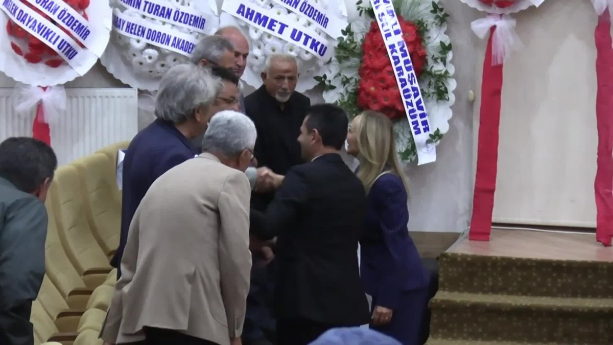 Nazlıaka: İktidara giden yolda birlikte yürüyelim