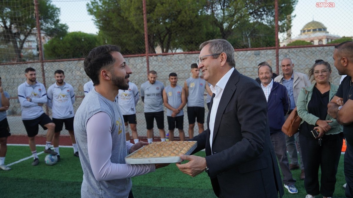 Başkan Ergin'den Yeni Mahallespor'a moral ziyareti