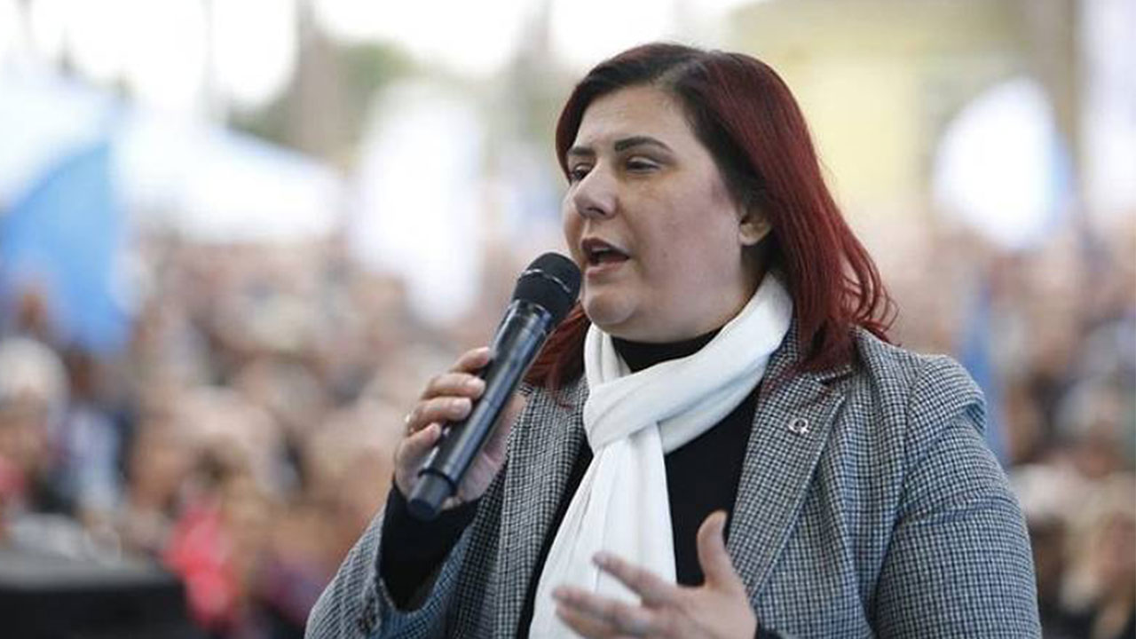 AKP'den CHP'ye geçen Aydın Büyükşehir Belediye Başkanı Özlem Çerçioğlu'na mahkemeden kötü haber!