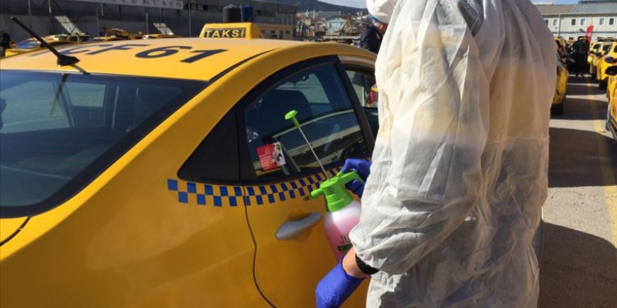 Sağlık Bakanlığı ticari taksiler ve taksi durakları için hijyen tedbirlerini belirledi