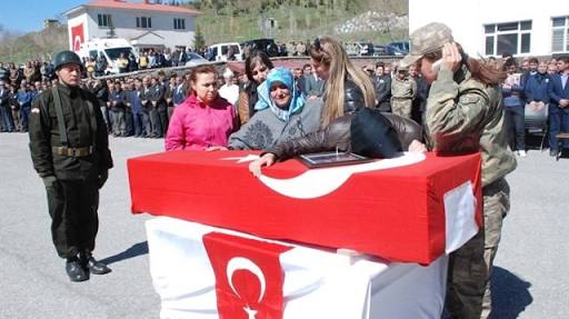 Şehitler son yolculuğuna uğurlanıyor