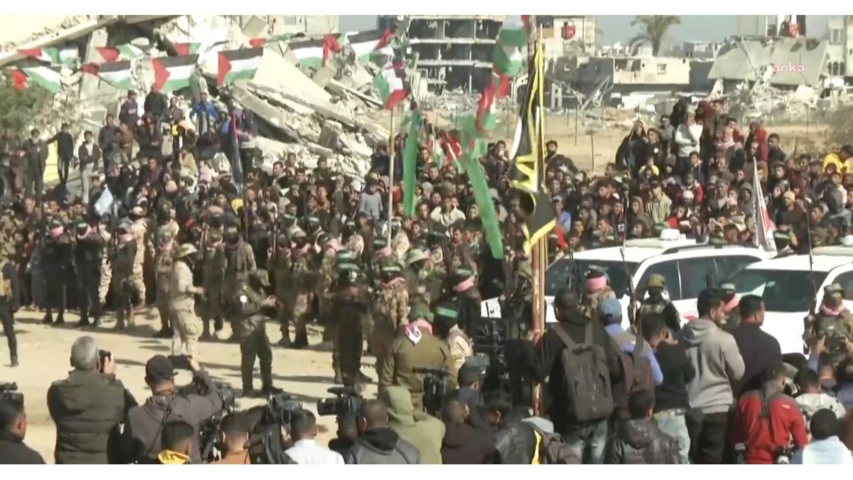 Hamas, İsrailli esirleri serbest bırakmaya hazır olduğunu açıkladı